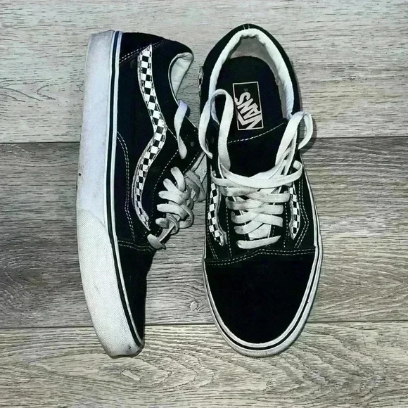 Vans - Picture 2 of 8